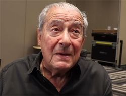 фото - «Лучший следующий бой Лопеса — реванш с Ломаченко». Арум — о вариантах своих бойцов