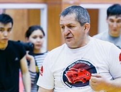 фото - Абдулманап Нурмагомедов: Вина за срыв боя с Фергюсоном лежит на Хабибе