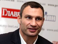 фото - Братья Кличко отвечают на вопросы пользователей интернета, часть 3-я