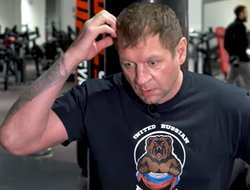 фото - Александр Емельяненко оценил Сантоса и сделал прогноз на бой — уже 27 ноября