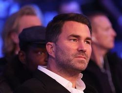 фото - Почему Джошуа проиграл Усику? Рассуждает промоутер британца