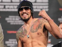 фото - Маргарито победил Паэса, несмотря на нокдаун