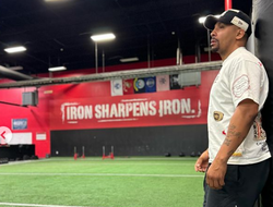 фото - Легендарный Уорд сделал анонс о своём «возвращении»