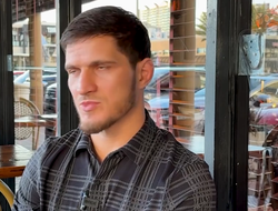 фото - В UFC хотят держать меня подальше от титула — Евлоев