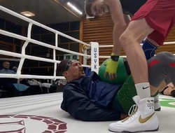 фото - Усик страдает и обращается к Чисоре, Фьюри отправляет коллег в очередь, мастер-класс на пневмогруше — соцсети 