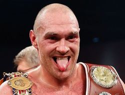 фото - Тайсон Фьюри ведёт переговоры с Bellator