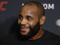 фото - Даниэль Кормье: Мы все очень гордимся Макгрегором