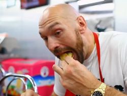 фото - Что Фьюри сделает сразу после боя? Все мы любим это порой