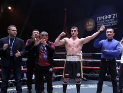 фото - Хачатрян побил «Механика» и взял титул в 4-м бою на профиринге