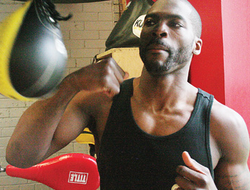 фото - Дентон Дэйли хочет драться с Денисом Лебедевым в России