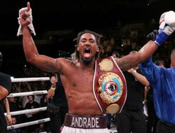 фото - Эндрэд защитил титул в ярчайшем противостоянии с Уильямсом: видео