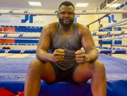 фото - Ставка на нокаут? Баколе обещает удосрочить Андерсона