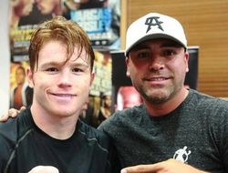 фото - Де Ла Хойя: Альварес — пример того, каким мы хотим видеть наш спорт