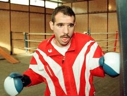 фото - Тот, кто победил Мэйуэзера: Тодоров готов дать реванш Флойду