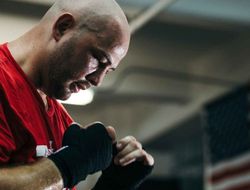 фото - Адам Ковнацки сравнил себя с Золушкой