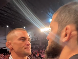 фото - Порье нагрубил Махачеву во время дуэли взглядов: видео