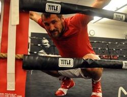 фото - Обзор соцсетей: Кроуфорд и ко на церемонии ESPY, Усик и Гассиев на пресс-конференции, Ковалёв готовится к бою