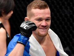 фото - Пётр Ян одержал третью победу в UFC: разбит Дуглас Силва