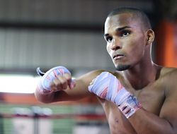 фото - «Бомба» Гонсалес едет помогать Агбеко готовиться к Ригондо