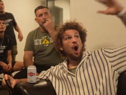 фото - Топурия аннигилировал Оливейру. Ржачная LIVE-реакция О’Мэлли