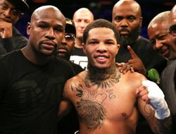 фото - Мэйуэзер бросил вызов проспекту: Побьёшь Ромеро — получишь Жервонту!