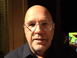 фото - 3 боя для Ломаченко. Top Rank ждёт решения Василия