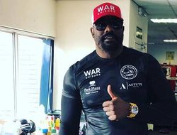 фото - Чисора нахваливает и «раздаёт»: Гаши вояка, а Паркер перебрал слабительного и обгадился