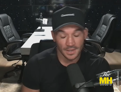 фото - Стало известно, почему бой Макгрегора и Чендлера не возглавил супертурнир UFC 300