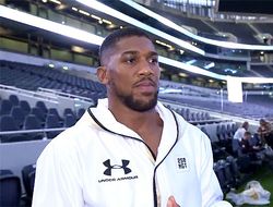 фото - Энтони Джошуа сравнил себя с Месси и рассказал о подготовке к Усику