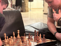 фото - Бриедис сразится за титул с жертвой Бивола — теперь официально