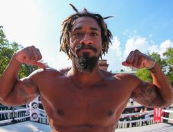 фото - «Альварес проиграл простому боксёру». Эндрэд о бое Бивол–Канело