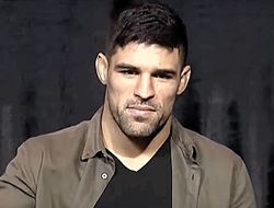 фото - Макгрегор может победить Усмана только в одном случае: мнение Луке