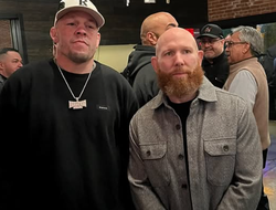 фото - Назван главный бой первого апрельского карда от UFC