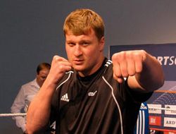 фото - Бой Александра Поветкина и Хасима Рахмана будет перенесен в Англию?