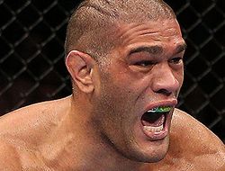 фото - Антонио Силва дисквалифицирован на 9 месяцев за тестостерон