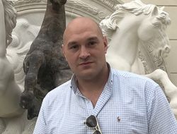 фото - Кадр дня: Feel like a sir — Тайсон Фьюри купил новый дом