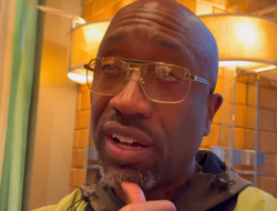 фото - «И все будут ржать над ним». Топ-тренер о поединке Дэвис – Стивенсон 