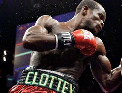 фото - Джошуа Клотти вернулся с победой над Хорхе Силвой