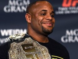 фото - Даниэль Кормье: Похоже, все забыли, что я сделал с Джонсоном в прошлый раз