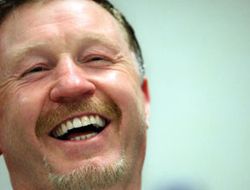 фото - Рой Джонс против Стива Коллинза: не слишком ли поздно?