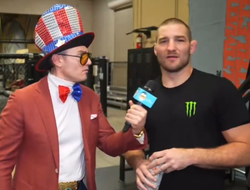 фото - Стриклэнд хамил Махачеву и Мухаммаду, а Макгрегор стал пулемётчиком