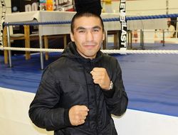 фото - Top Rank выиграла торги по бою Дениса Шафикова и Микки Бэя