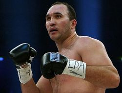 фото - Устинов отправил Туа на пенсию, разгромив его по очкам