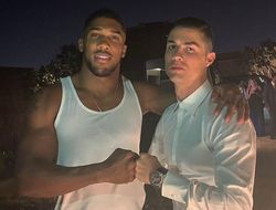 фото - Джошуа и Криштиану, пополнение у Макгрегора, счастье Фармера — соцсети