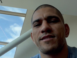 фото - Алекс Перейра рассказал, в каком весе будет решающий бой с Адесаньей