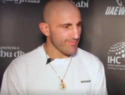 фото - Волкановски сравнил реванш против Махачева с их первым боем