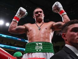 фото - Эдди Херн — о вариантах Усика: Бой за чемпионский титул или с Дереком Чисорой