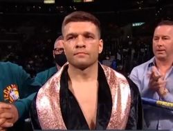 фото - «Не поддерживаю с ним отношения». Деревянченко — о спорном поражении Ломаченко