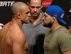 фото - Видео взвешивания UFC Fight Night 106: Витор Белфорт — Келвин Гастелум
