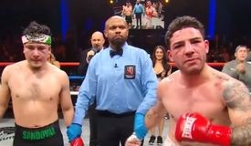 Дебютное поражение Сандовала в первом бою основного карда Zuffa Boxing: видео